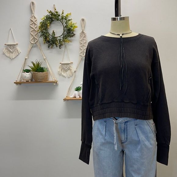Free People Sweaters - 🅢🅐🅛🅔 Free People L/S Crew Neck Black
